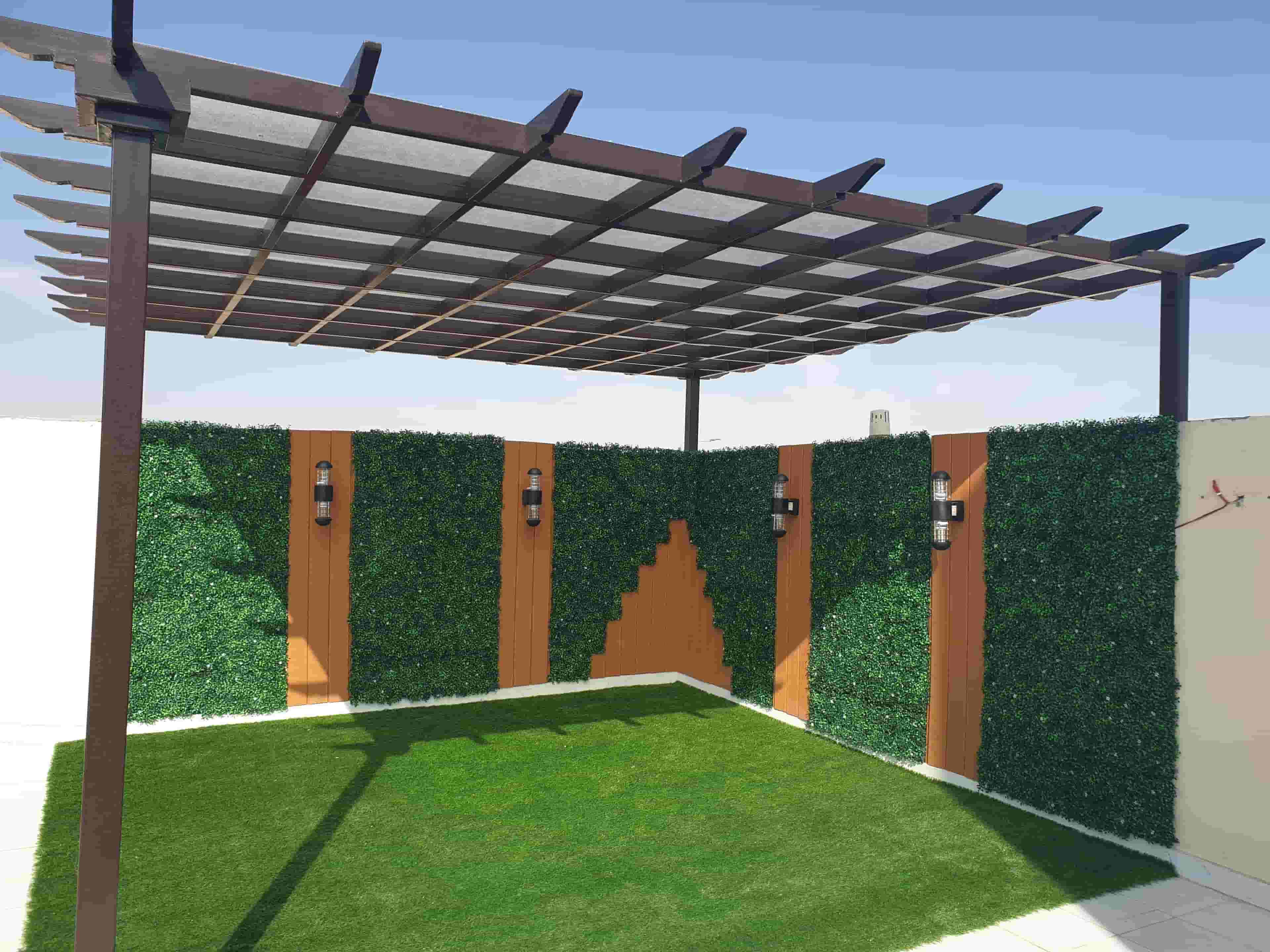 Installing panel rooms with awnings and sandwich panel screens