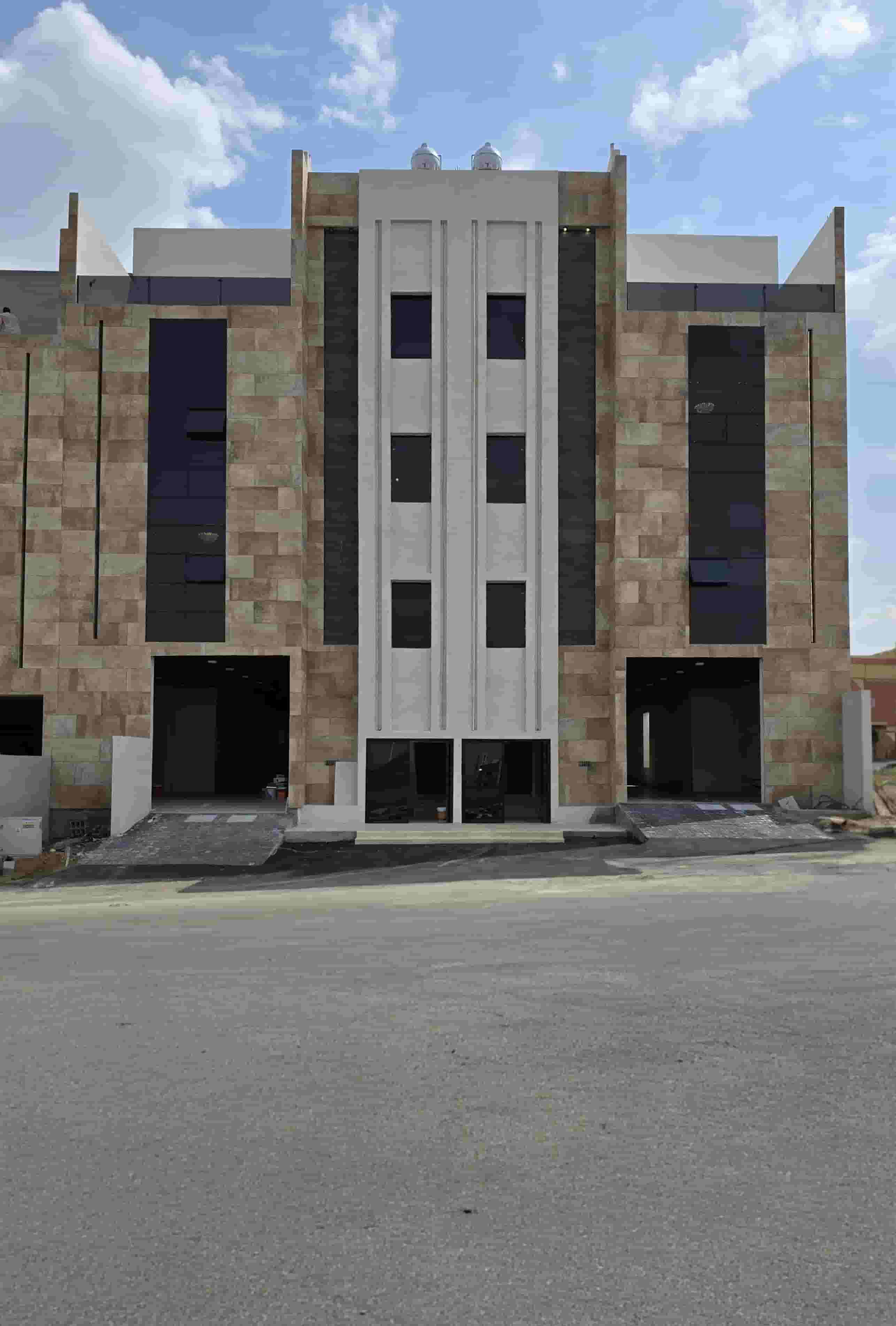 225 m² apartments for sale in Abha